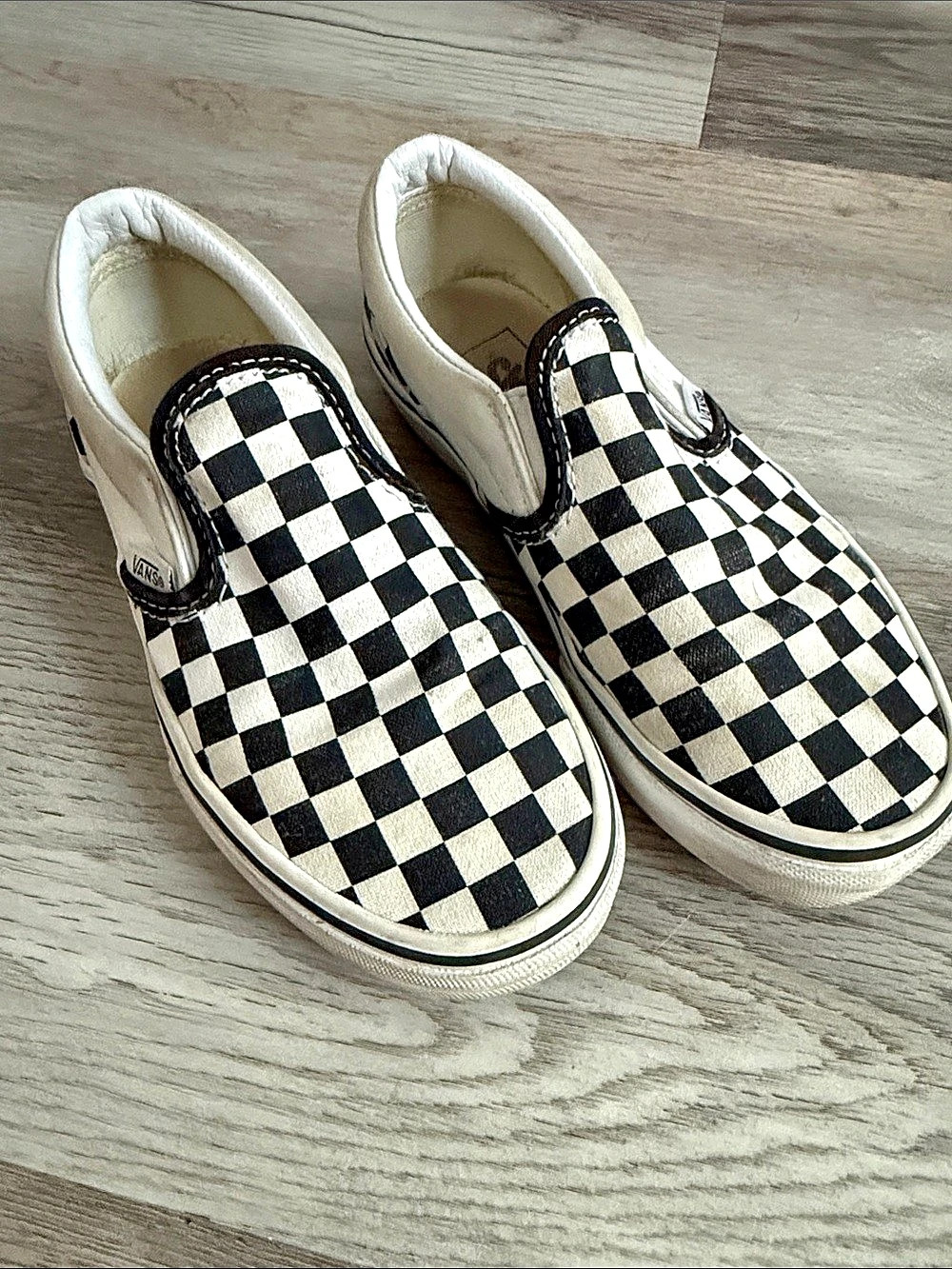 Vans Classic Slip-On Checkerboard Sneakers Black & White US 1.5